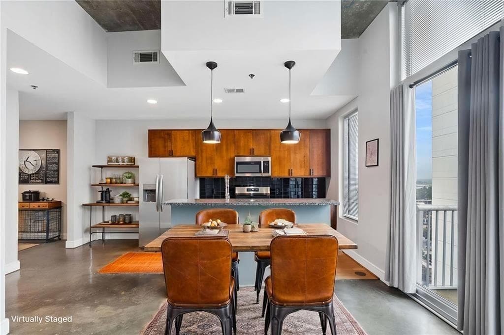 1 bedroom, 1 bathroom, 768 sq ft condominium for sale at 44 Peachtree Place 2027, Atlanta, GA 30309 — photo 5