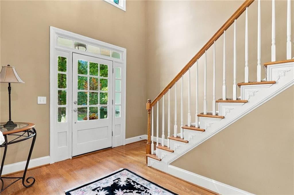 6 bedroom, 4 bathroom, 4,205 sq ft single family residence for sale at 7930 Willow Point, Gainesville, GA 30506 — photo 4
