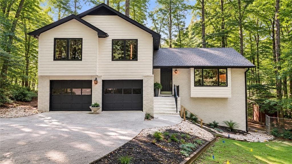 3 bedroom, 3 bathroom, 3,137 sq ft single family residence for sale at 482 Willowbrook Drive, Smyrna, GA 30082