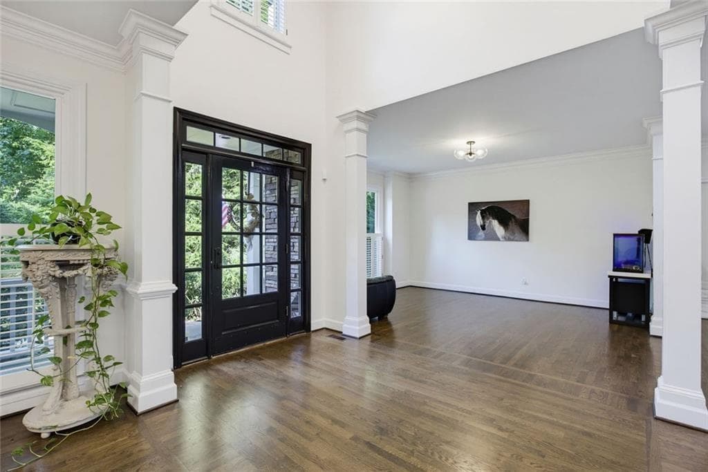 6 bedroom, 5 bathroom, 5,090 sq ft single family residence for sale at 5363 Thornapple Lane, Acworth, GA 30101 — photo 9