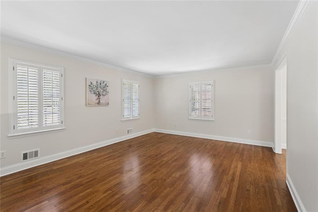 4 bedroom, 3 bathroom, 2,430 sq ft single family residence for sale at 3060 Greenwood Trail, Marietta, GA 30067 — photo 2