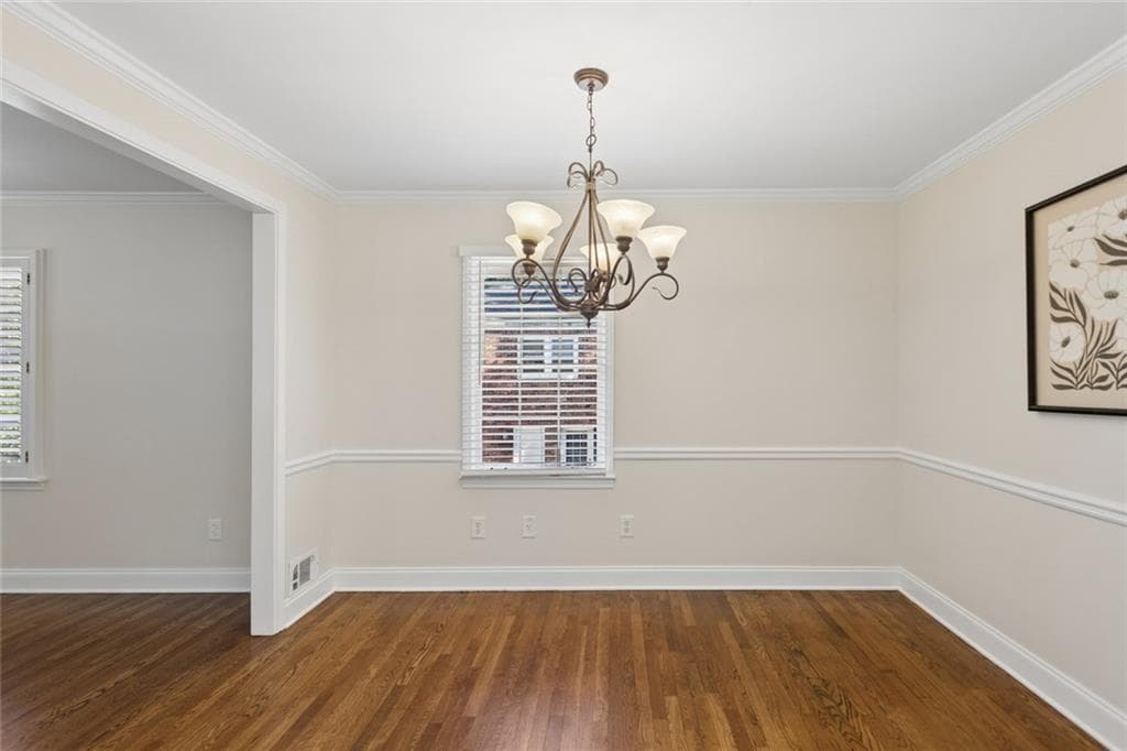 4 bedroom, 3 bathroom, 2,430 sq ft single family residence for sale at 3060 Greenwood Trail, Marietta, GA 30067 — photo 4