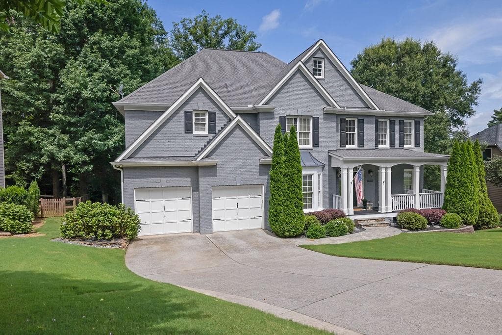 6 bedroom, 3 bathroom, 3,895 sq ft single family residence for sale at 12200 Stevens Creek Drive, Alpharetta, GA 30005 — photo 2