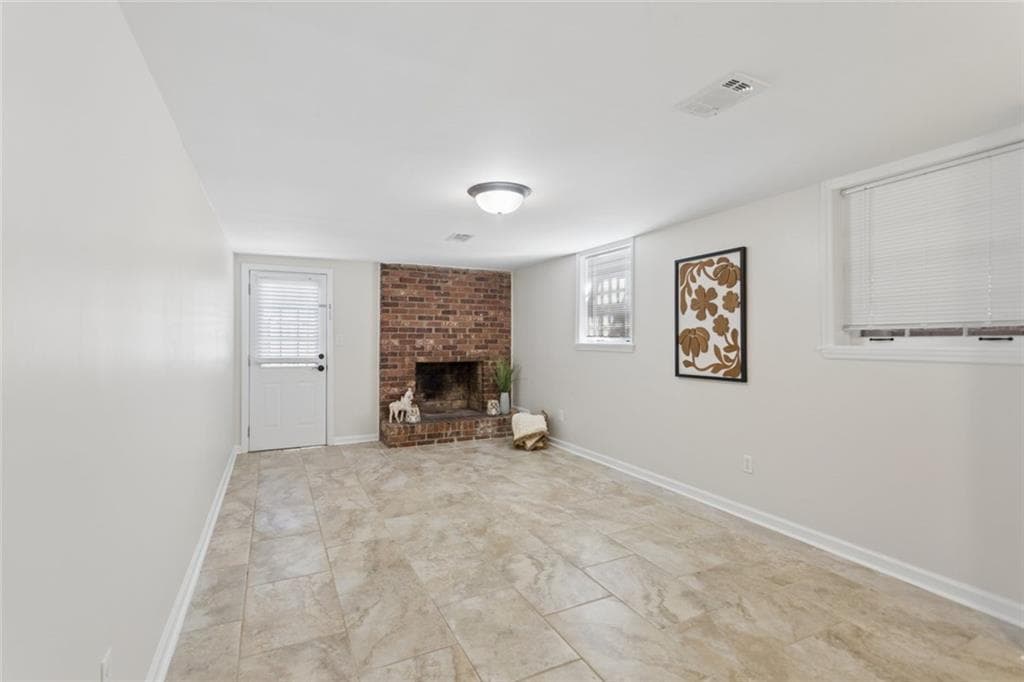 4 bedroom, 3 bathroom, 2,430 sq ft single family residence for sale at 3060 Greenwood Trail, Marietta, GA 30067 — photo 7