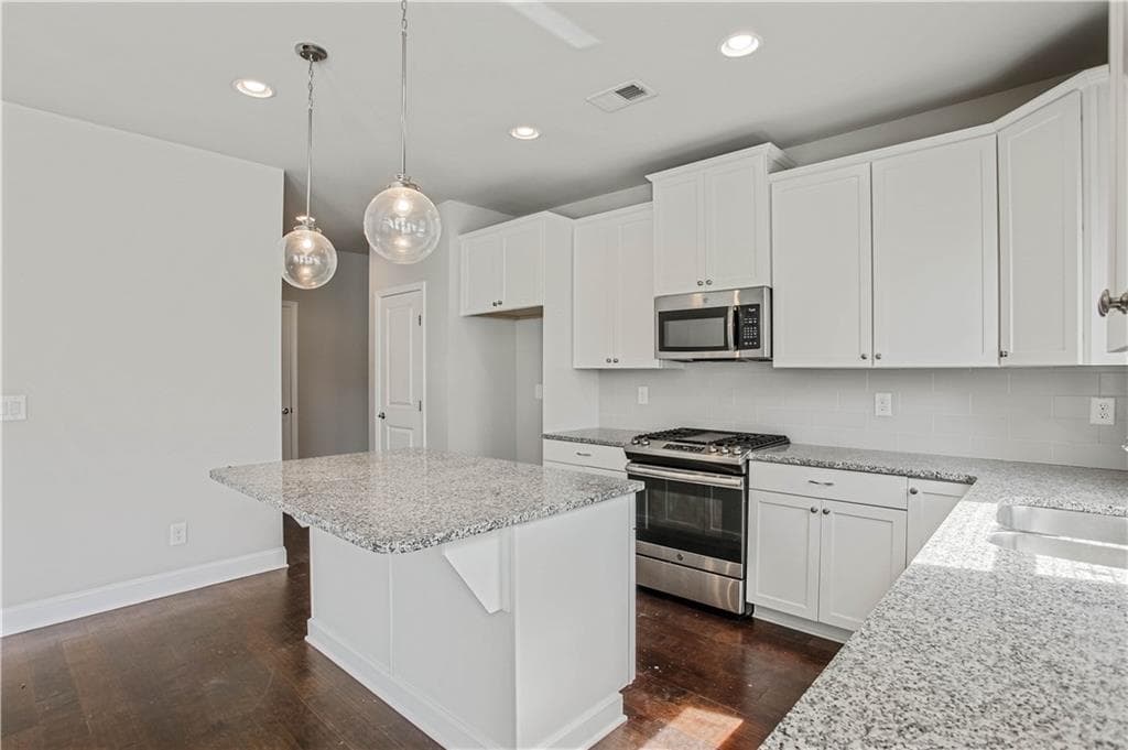 4 bedroom, 3 bathroom, 2,231 sq ft single family residence for sale at 149 Fieldbrook Crossing, Holly Springs, GA 30115 — photo 10