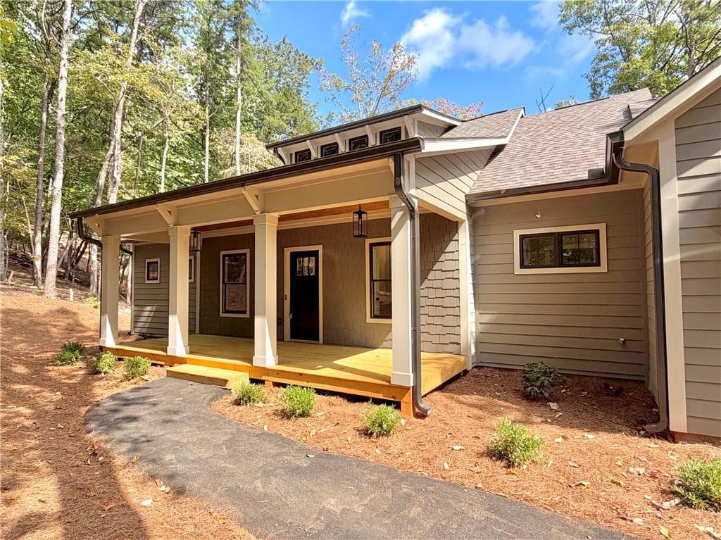 3 bedroom, 4 bathroom, 2,834 sq ft single family residence for sale at 595 Wake Robin Drive, Big Canoe, GA 30143 — photo 2