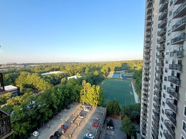 1 bedroom, 1 bathroom, 447 sq ft condominium for sale at 795 Hammond Drive 1810, Atlanta, GA 30328 — photo 7