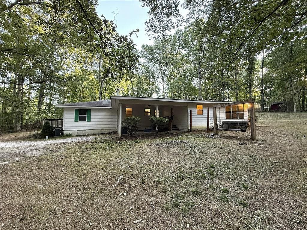 3 bedroom, 2 bathroom, 1,508 sq ft single family residence for sale at 3055 Longstreet Road, Milton, GA 30004 — photo 8