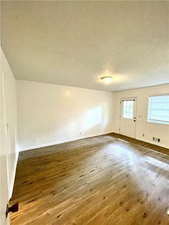 2 bedroom, 1 bathroom, 1,700 sq ft duplex for rent at 2906 Skyland Drive, Brookhaven, GA 30341 for $1,575 a month — photo 6