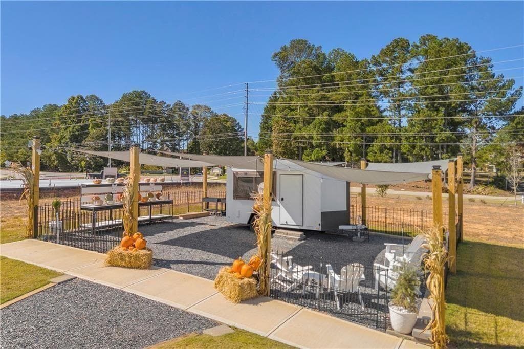 4 bedroom, 5 bathroom single family residence for sale at 948 Hilltop Park Court, Dacula, GA 30019 — photo 4