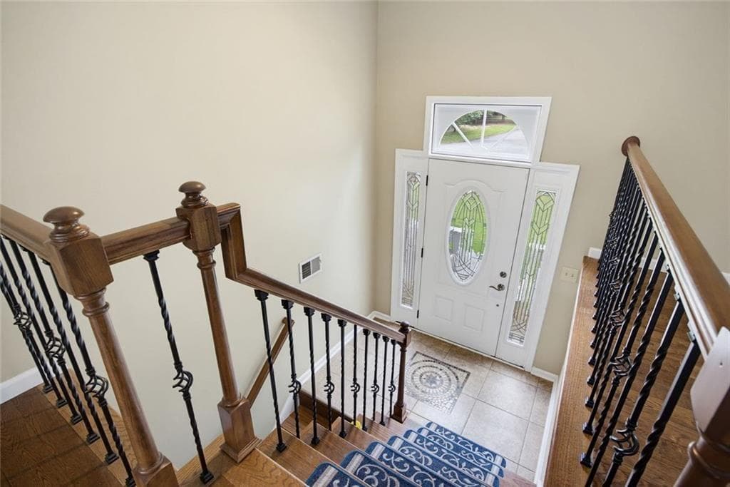 4 bedroom, 3 bathroom, 2,137 sq ft single family residence for sale at 1822 Penrose Court, Powder Springs, GA 30127 — photo 4