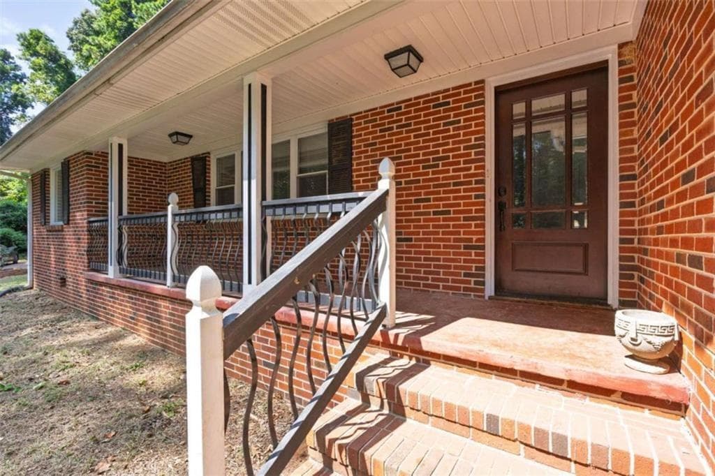 3 bedroom, 2 bathroom single family residence for sale at 250 Memorial Drive, Dallas, GA 30132 — photo 3