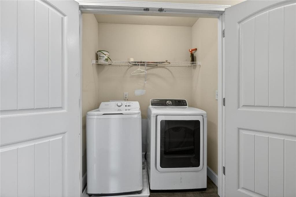 4 bedroom, 3 bathroom, 1,859 sq ft single family residence for rent at 1027 Grenier Terrace, Lawrenceville, GA 30045 for $2,500 a month — photo 9