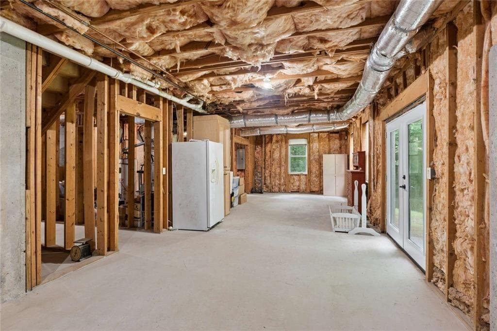 3 bedroom, 3 bathroom, 2,750 sq ft single family residence for sale at 3659 Silver Fox Path, Buford, GA 30519 — photo 7