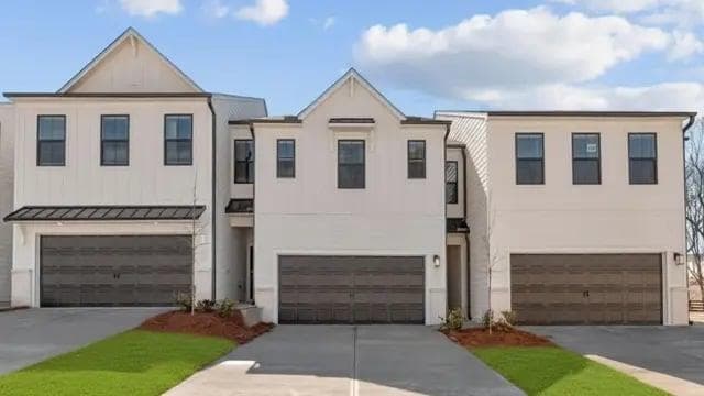 3 bedroom, 3 bathroom, 1,842 sq ft townhouse for sale at 7258 Sherwood Square Drive 13, Flowery Branch, GA 30542