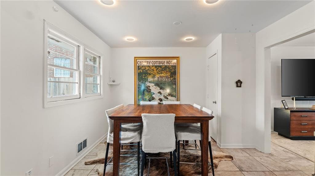 4 bedroom, 2 bathroom, 2,002 sq ft single family residence for sale at 2971 Valley Ridge Drive, Decatur, GA 30032 — photo 8