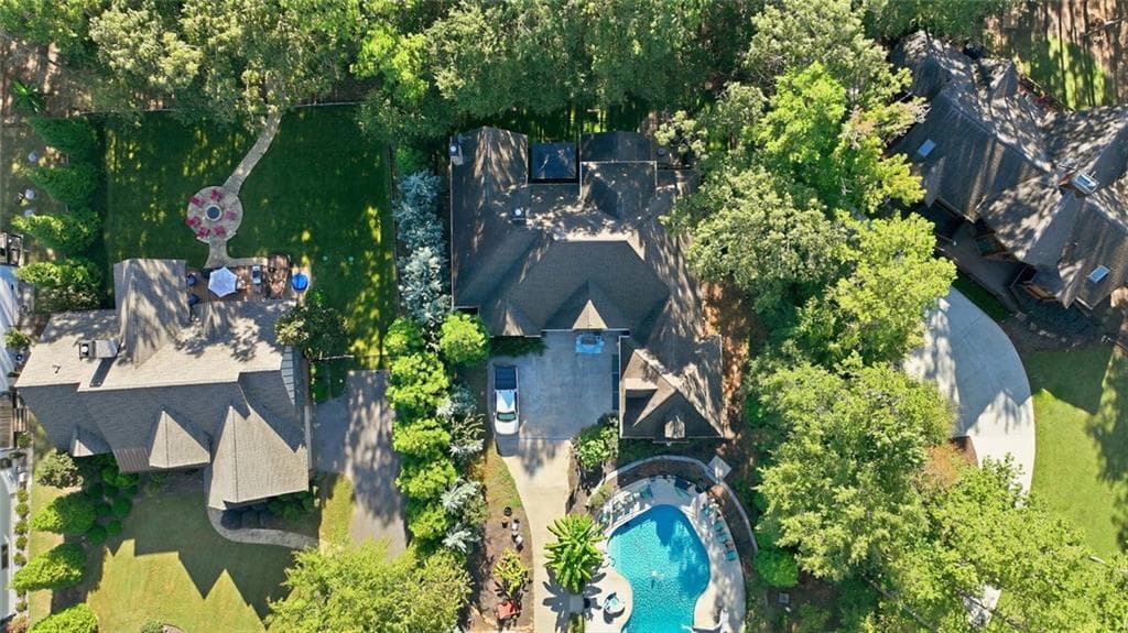 7 bedroom, 6 bathroom, 6,002 sq ft single family residence for sale at 362 Foxy Lane, Martin, GA 30557 — photo 4