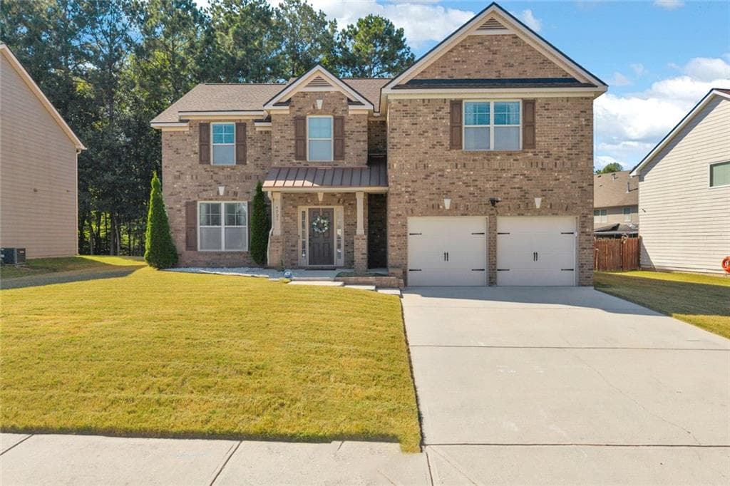 4 bedroom, 3 bathroom, 3,202 sq ft single family residence for sale at 4901 Locherby Drive, Fairburn, GA 30213