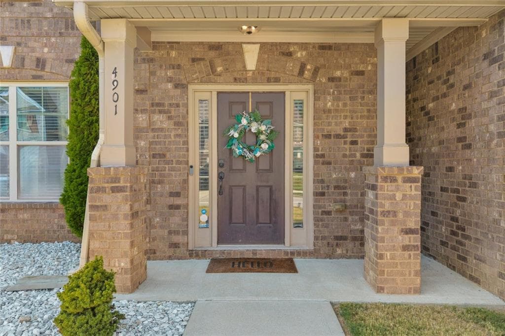 4 bedroom, 3 bathroom, 3,202 sq ft single family residence for sale at 4901 Locherby Drive, Fairburn, GA 30213 — photo 3