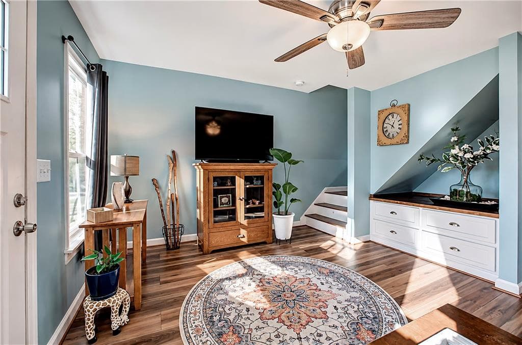 1 bedroom, 2 bathroom, 1,188 sq ft single family residence for sale at 260 Valley View Circle, Calhoun, GA 30701 — photo 8