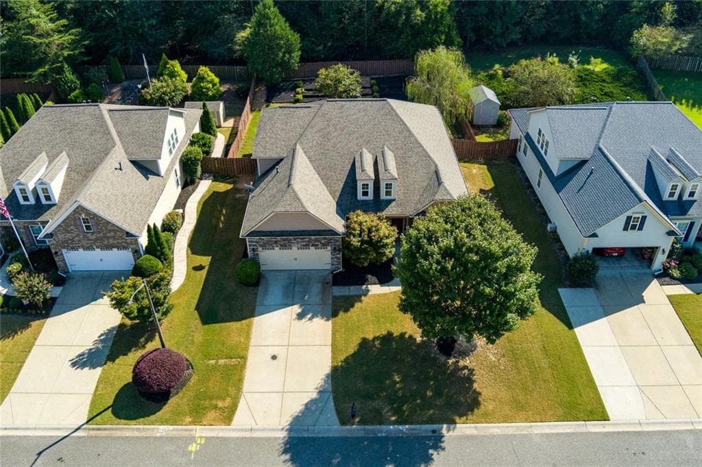 4 bedroom, 3 bathroom, 3,054 sq ft single family residence for sale at 820 Cotton Creek Drive, Canton, GA 30115 — photo 2