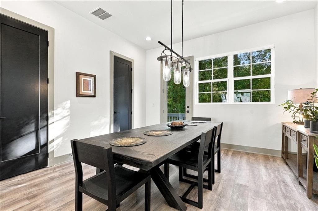 3 bedroom, 4 bathroom, 1,898 sq ft townhouse for sale at 5 Becker Place, Atlanta, GA 30307 — photo 10