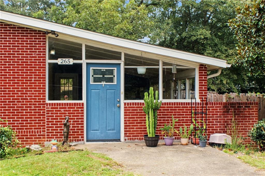 3 bedroom, 2 bathroom, 1,404 sq ft single family residence for sale at 265 Elks Street, Winder, GA 30680 — photo 4