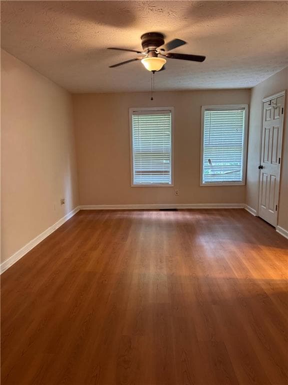 3 bedroom, 4 bathroom, 1,248 sq ft single family residence for rent at 74 Davis Road, Dawsonville, GA 30534 for $1,900 a month — photo 4