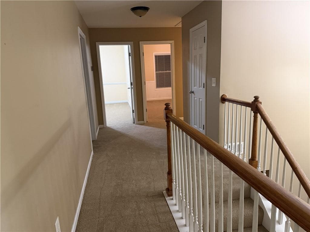 4 bedroom, 3 bathroom, 2,300 sq ft single family residence for rent at 945 Tree Top Drive, Suwanee, GA 30024 for $2,500 a month — photo 3
