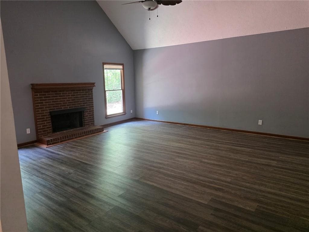 3 bedroom, 2 bathroom, 2,300 sq ft single family residence for rent at 1400 Gateside Court, Snellville, GA 30078 for $2,200 a month — photo 3