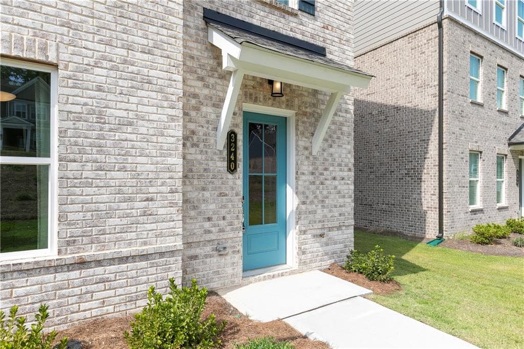 4 bedroom, 4 bathroom, 2,431 sq ft single family residence for sale at 3600 Willow Glade Trail, Lawrenceville, GA 30043 — photo 3