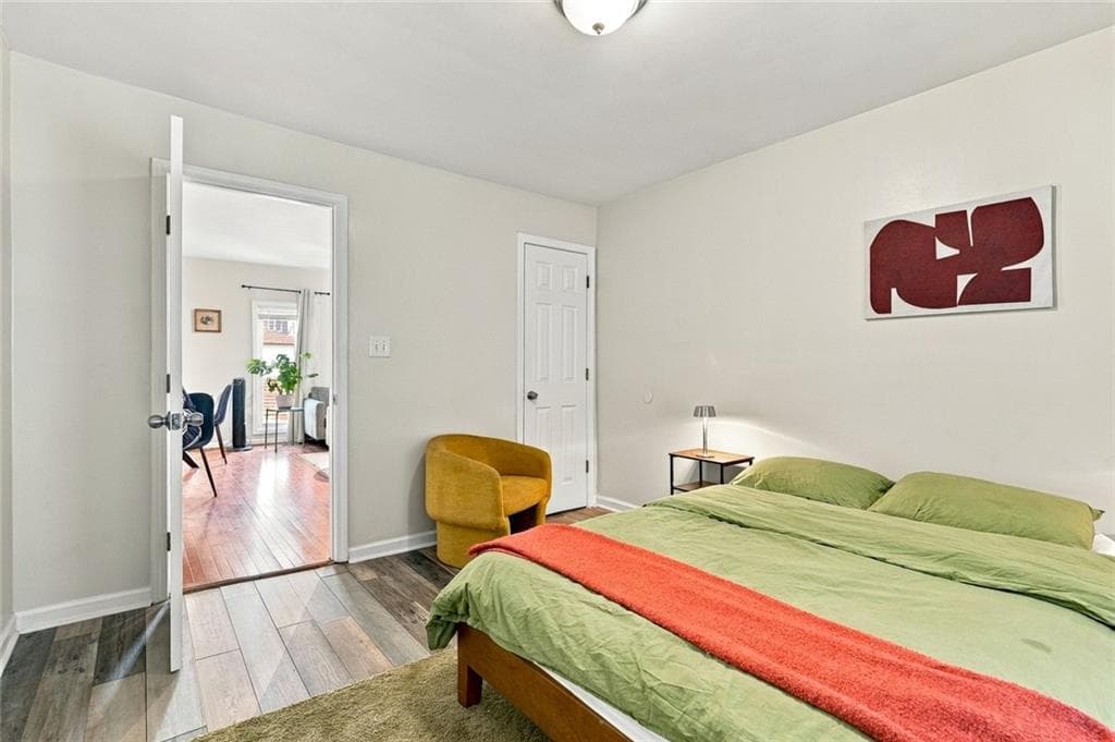 8 bedroom, 3 bathroom, 3,384 sq ft single family residence for sale at 1069 Martin Luther King Jr Drive SW, Atlanta, GA 30314 — photo 7