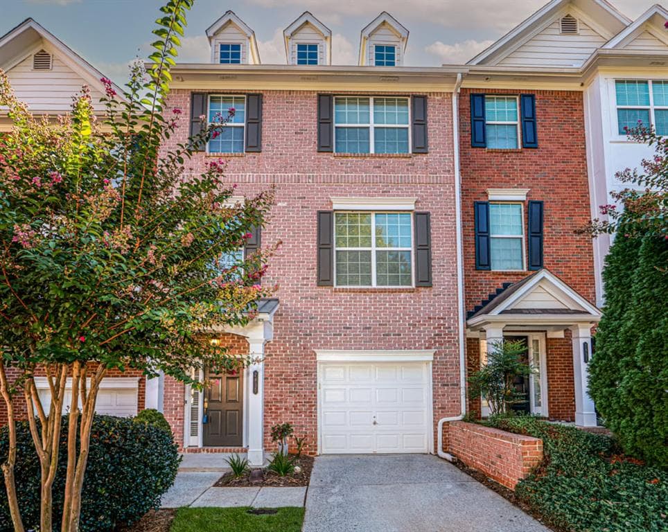 3 bedroom, 4 bathroom, 1,702 sq ft townhouse for rent at 7835 Kiverton Place, Atlanta, GA 30350 for $2,800 a month