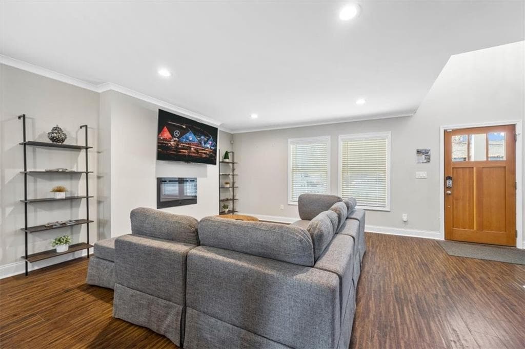 7 bedroom, 5 bathroom, 3,293 sq ft single family residence for sale at 252 Patterson Avenue, Atlanta, GA 30316 — photo 8