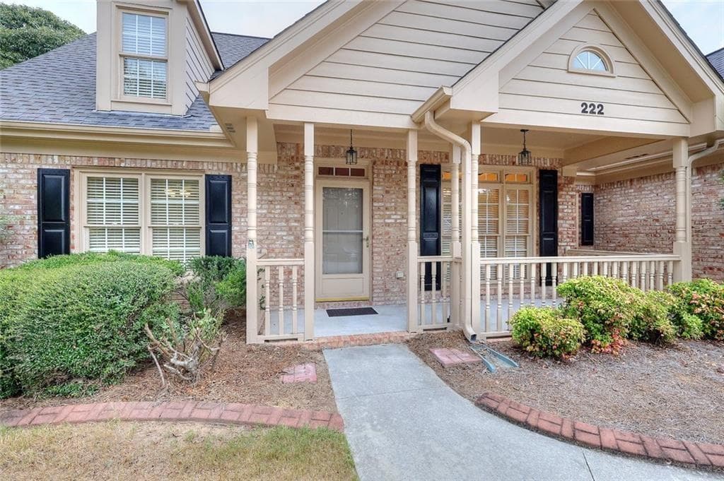 4 bedroom, 3 bathroom, 2,479 sq ft single family residence for sale at 222 Missionary Ridge, Loganville, GA 30052 — photo 2