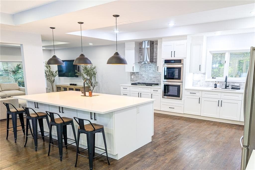 8 bedroom, 6 bathroom, 5,572 sq ft single family residence for sale at 1351 Paces Forest Drive, Atlanta, GA 30327 — photo 9