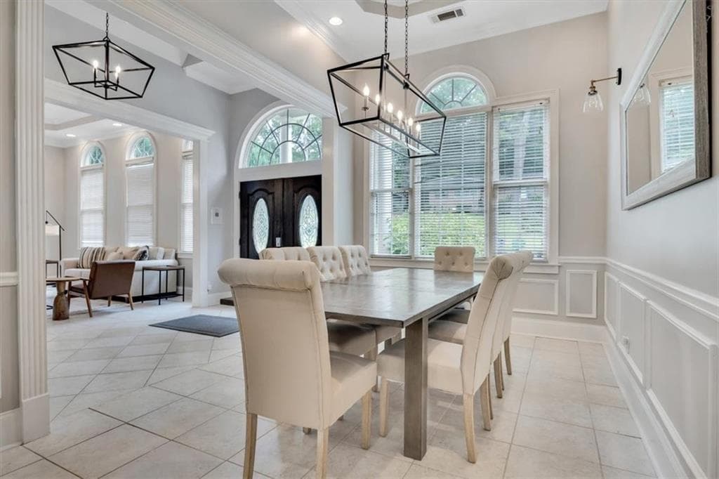 6 bedroom, 5 bathroom, 3,051 sq ft single family residence for sale at 1010 Burton Drive, Atlanta, GA 30329 — photo 5