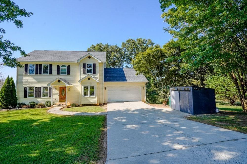 5 bedroom, 6 bathroom, 4,096 sq ft single family residence for sale at 245 Foothills Drive, Murrayville, GA 30564