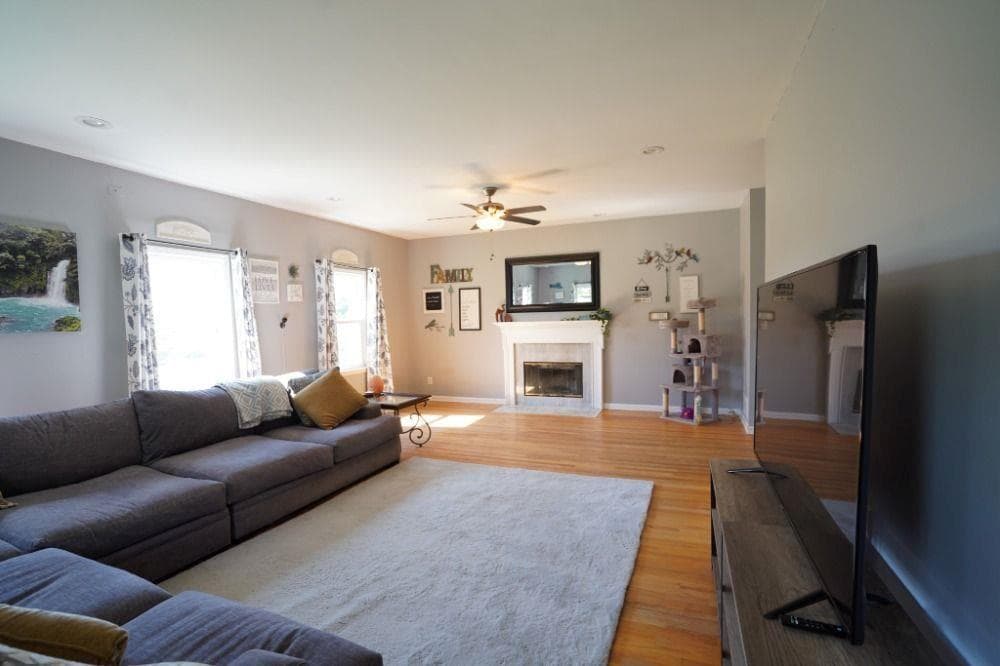 5 bedroom, 6 bathroom, 4,096 sq ft single family residence for sale at 245 Foothills Drive, Murrayville, GA 30564 — photo 6