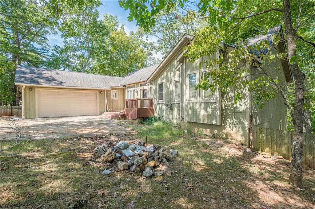 3 bedroom, 3 bathroom, 2,387 sq ft single family residence for sale at 141 Red Cloud Drive, Waleska, GA 30183 — photo 6