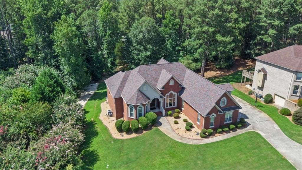 7 bedroom, 4 bathroom, 4,046 sq ft single family residence for sale at 812 Treeline Drive, Conyers, GA 30094 — photo 5