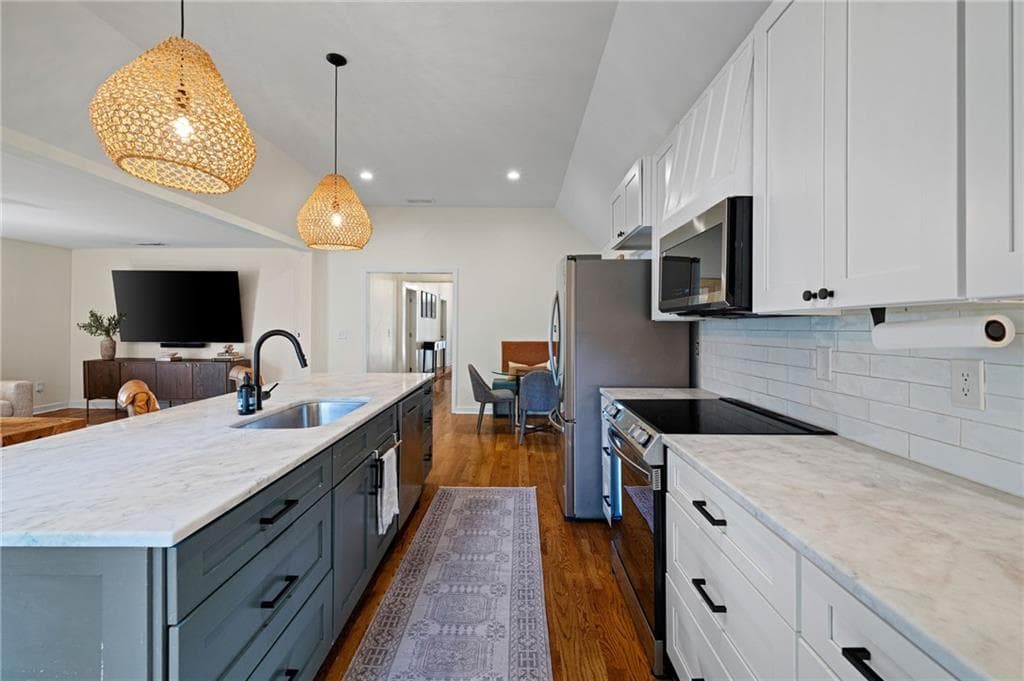 4 bedroom, 3 bathroom, 2,132 sq ft single family residence for sale at 148 Vannoy Street, Atlanta, GA 30317 — photo 7