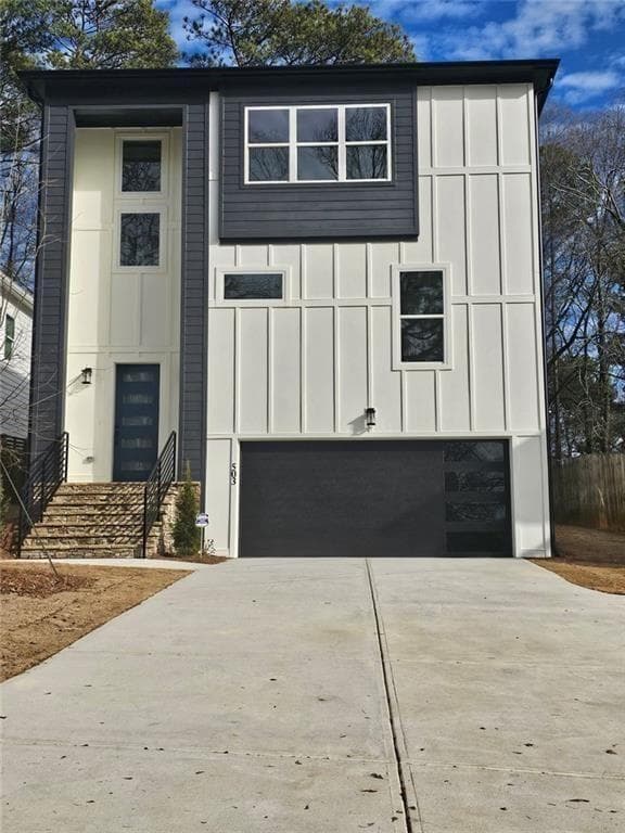 4 bedroom, 4 bathroom, 2,575 sq ft single family residence for sale at 503 Glendale Road, Scottdale, GA 30079