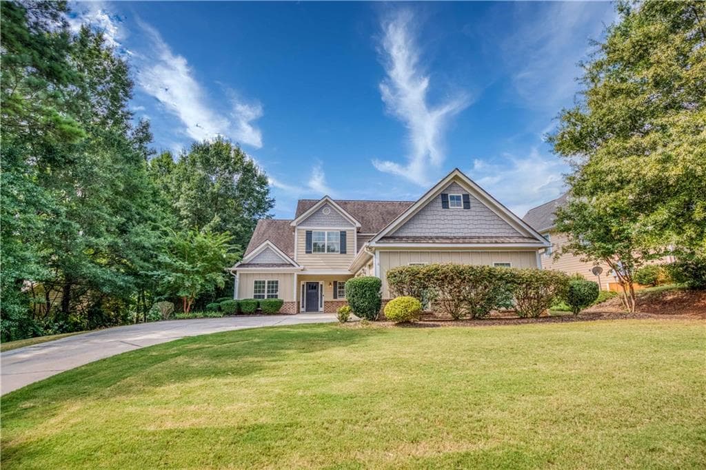 4 bedroom, 4 bathroom, 3,199 sq ft single family residence for sale at 1031 Greenwood Circle, Madison, GA 30650 — photo 1 of 56