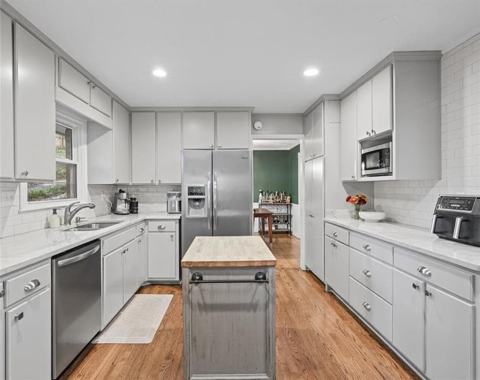 4 bedroom, 3 bathroom, 2,075 sq ft single family residence for sale at 2477 Midvale Court, Tucker, GA 30084 — photo 7