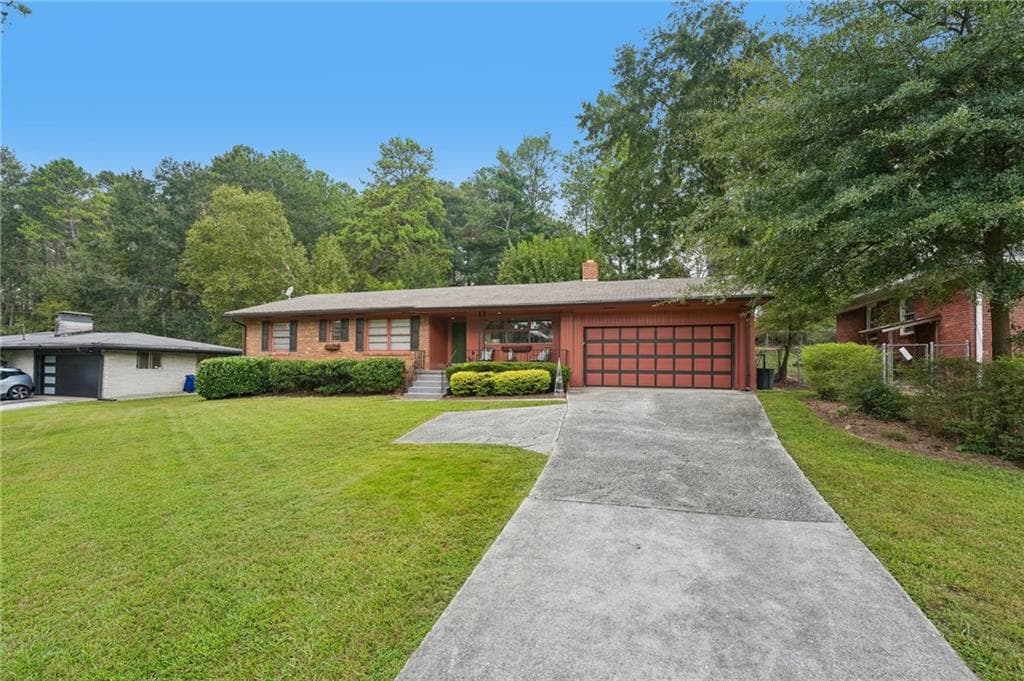 3 bedroom, 2 bathroom, 1,456 sq ft single family residence for sale at 4182 Briarcliff Road, Atlanta, GA 30345 — photo 3