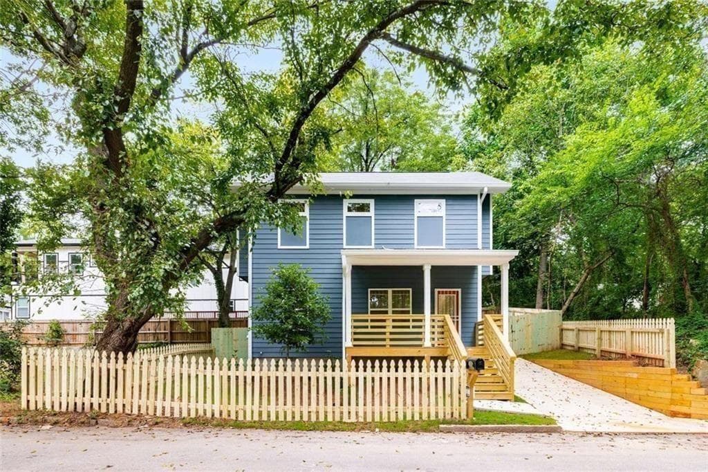 2 bedroom, 2 bathroom, 948 sq ft single family residence for sale at 1631 Burton Street, Atlanta, GA 30315 — photo 4