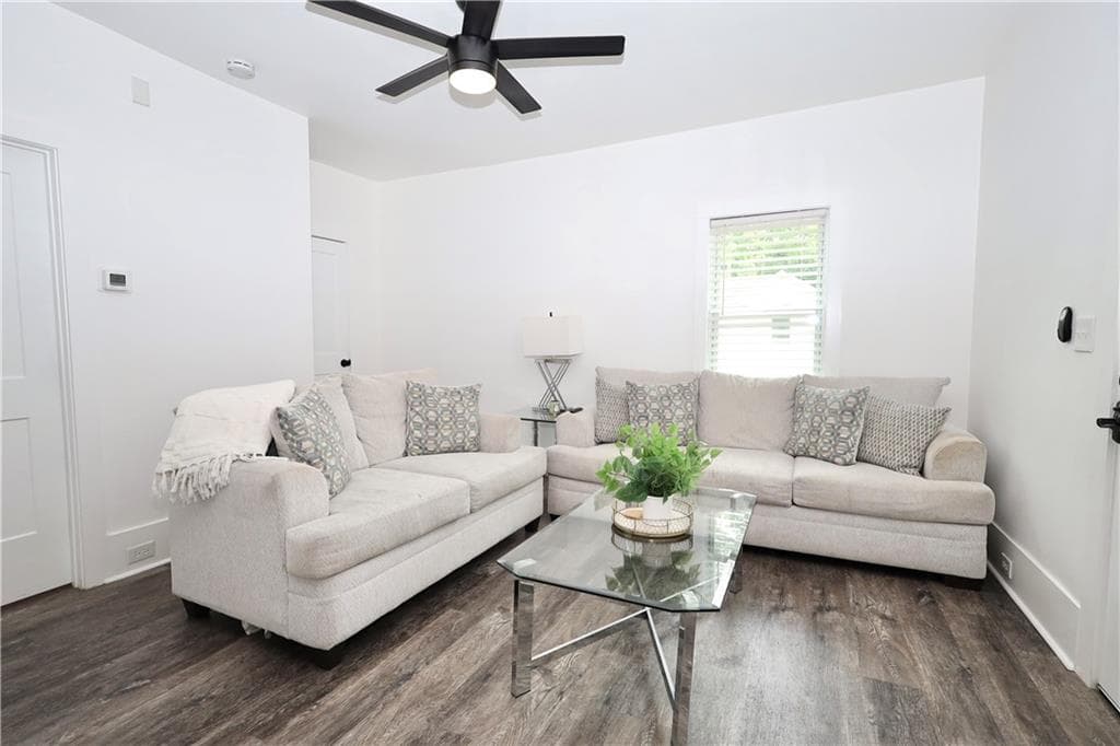 2 bedroom, 1 bathroom, 763 sq ft single family residence for sale at 23 Arnco 2nd Street, Newnan, GA 30263 — photo 2