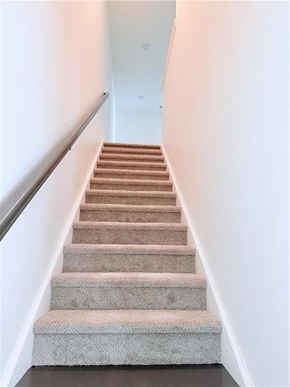 3 bedroom, 3 bathroom, 1,888 sq ft townhouse for sale at 1326 Vayda Court, Marietta, GA 30066 — photo 7