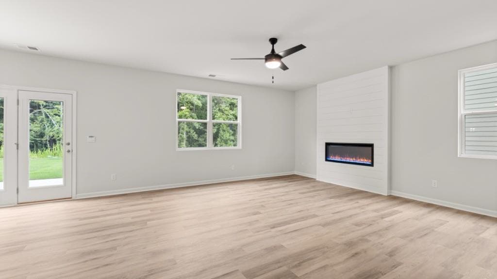 5 bedroom, 5 bathroom, 3,389 sq ft single family residence for sale at 3125 Hallsley Drive, South Fulton, GA 30349 — photo 9